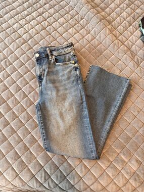 {American Eagle}